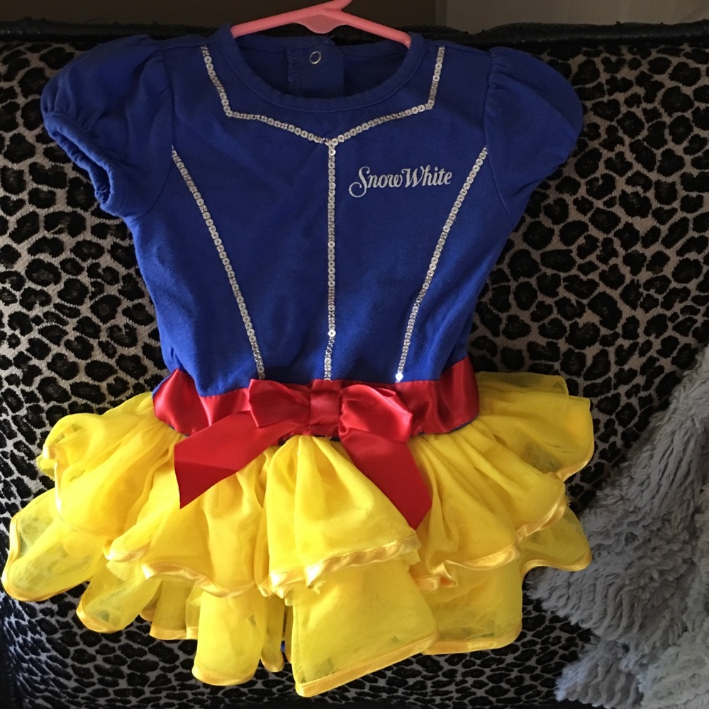 Infant Snow White costume